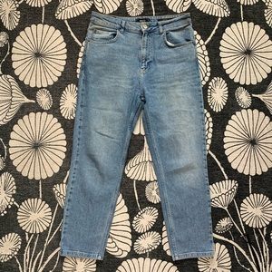 UO BDG HIGH RISE GIRLFRIEND JEANS - SZ30 - LT WASH